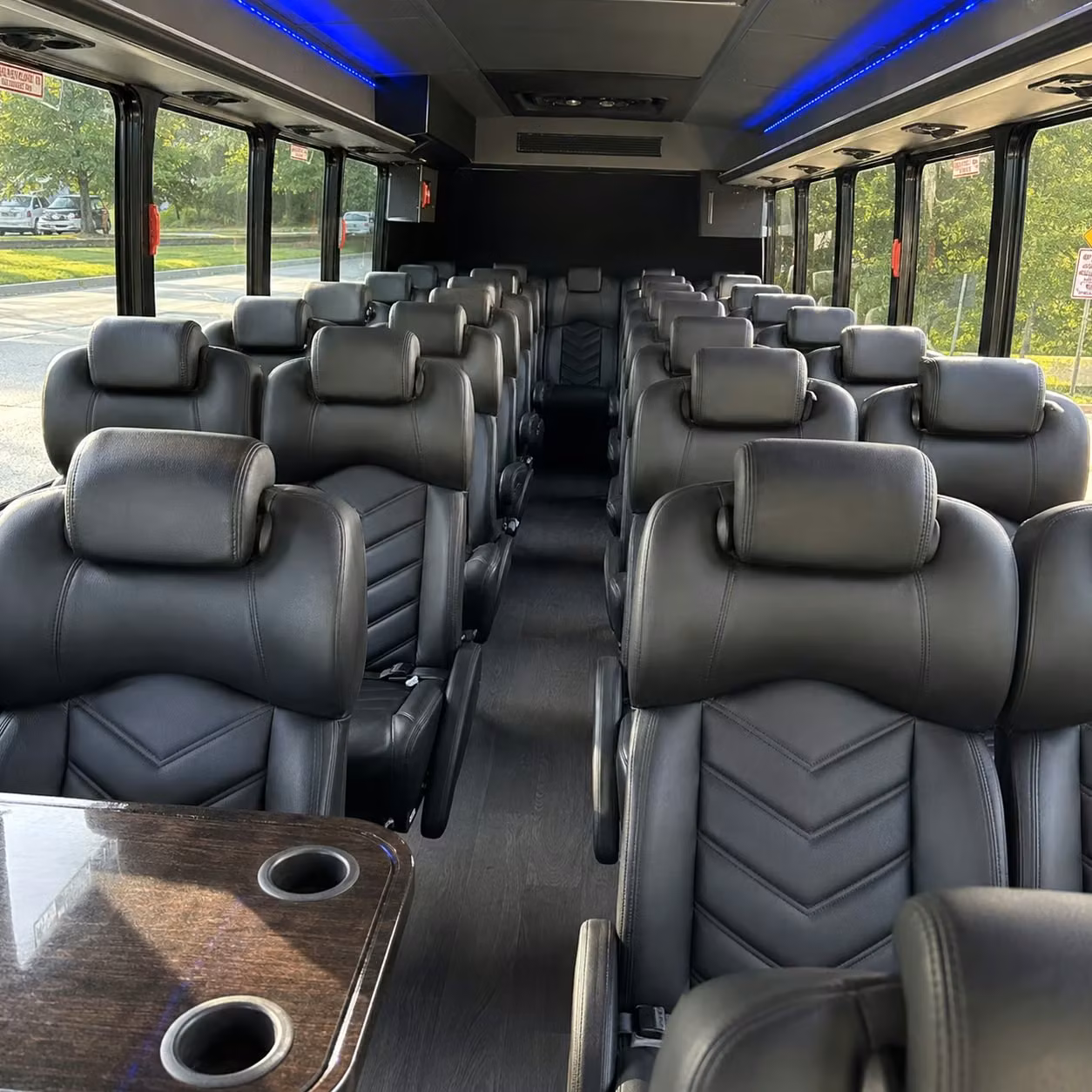 eugene 20 passenger minibus rental