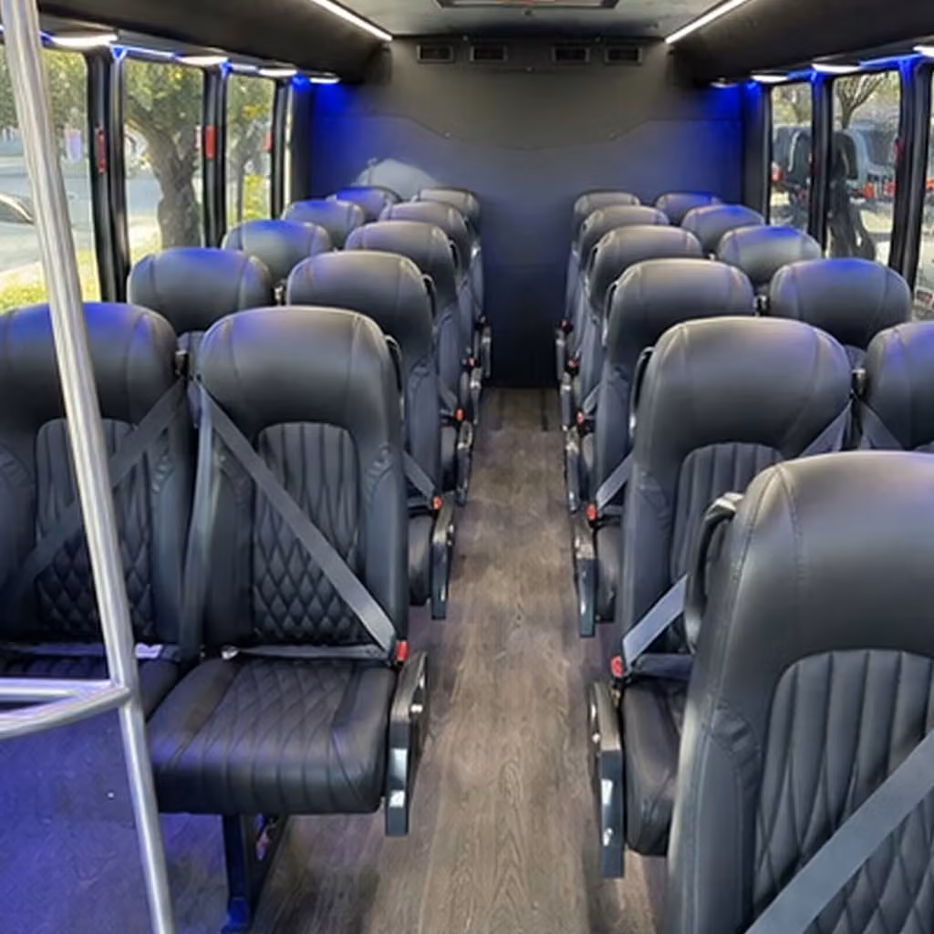 eugene 30 passenger minibus rental