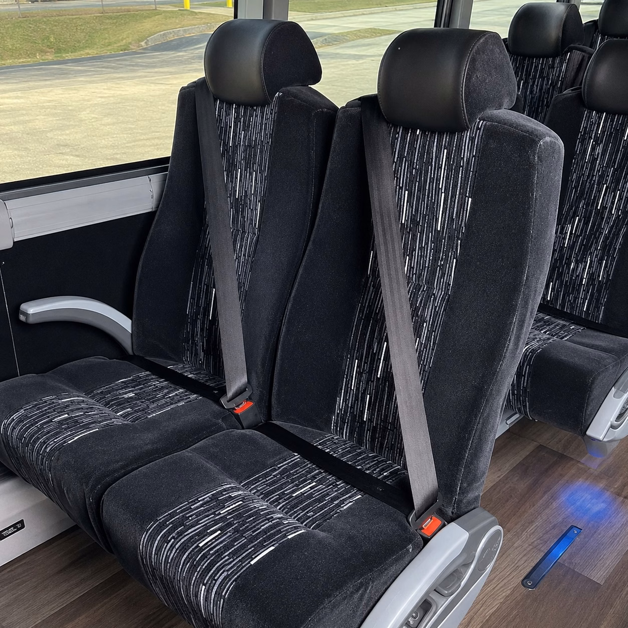 how bus type and size change charter bus prices in eugene oregon